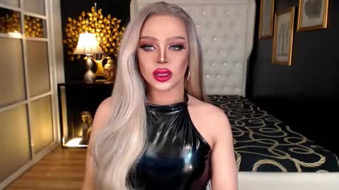 Snapshot of masarapkahitwalang_sauce18 chatting on 01/12/26, 03:06 VALE online show from 01/12/26, 03:06