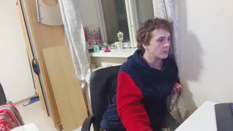 Snapshot of mash_potatoes_are_good chatting on 12/17/24, 02:44 mash_potatoes_are_good online show from 12/17/24, 02:44