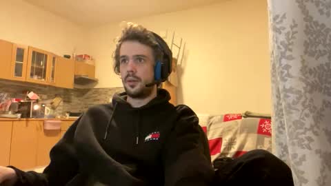 Snapshot of mash_potatoes_are_good chatting on 09/14/25, 11:15 mash_potatoes_are_good online show from 09/14/25, 11:15