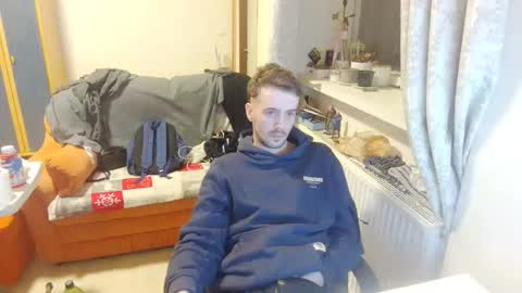 Snapshot of mash_potatoes_are_good chatting on 10/10/25, 07:02 mash_potatoes_are_good online show from 10/10/25, 07:02