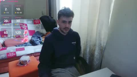 Snapshot of mash_potatoes_are_good chatting on 10/13/25, 08:36 mash_potatoes_are_good online show from 10/13/25, 08:36