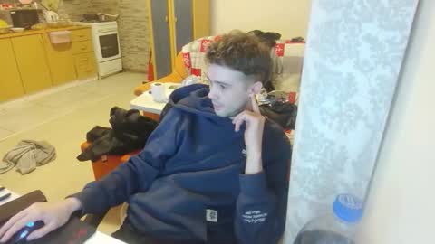 Snapshot of mash_potatoes_are_good chatting on 10/19/25, 05:13 mash_potatoes_are_good online show from 10/19/25, 05:13