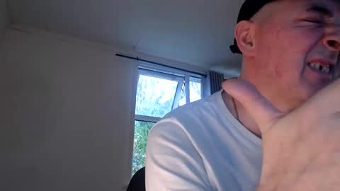 Snapshot of masiolamont chatting on 11/14/25, 10:36 masiolamont online show from 11/14/25, 10:36