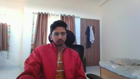 Snapshot of maskboyz2003 chatting on 01/01/25, 11:49 maskboyz2003 online show from 01/01/25, 11:49