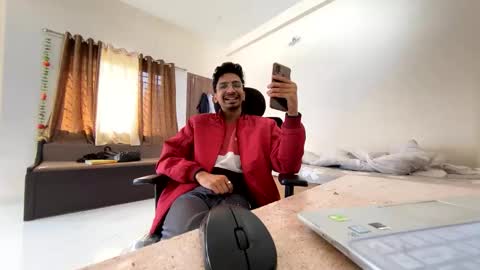 Mask Boy online show from 01/01/25, 04:07