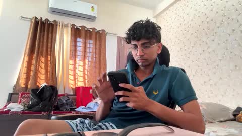 Mask Boy online show from 11/06/25, 03:51