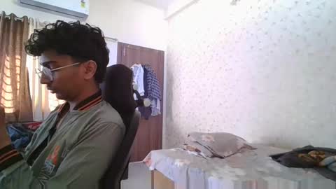 Mask Boy online show from 11/09/25, 03:38