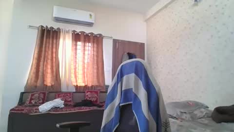 Mask Boy online show from 11/27/25, 03:41