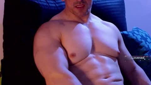 masked_bodybuilder online show from 02/02/25, 04:32