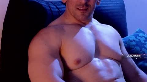 masked_bodybuilder online show from 02/02/25, 09:45