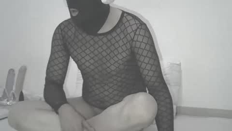 Snapshot of masked_mysterio chatting on 06/20/26, 01:19 mysterio online show from 06/20/26, 01:19