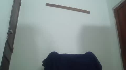 masked_shy_girl online show from 01/19/25, 11:34