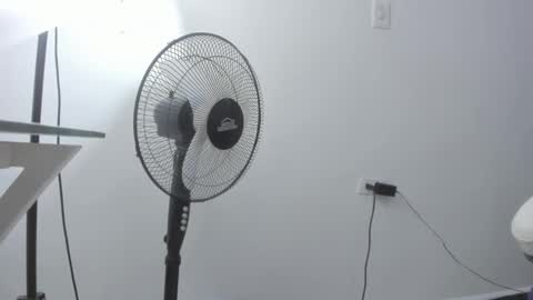 Scarlet  online show from 12/16/25, 07:30