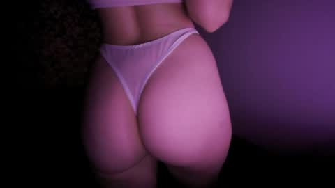 Snapshot of maskedseductress724 chatting on 07/12/26, 08:55 maskedseductress724 online show from 07/12/26, 08:55