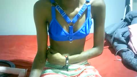 maskgang001 online show from 11/30/25, 05:22