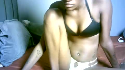 Snapshot of maskgang001 chatting on 07/20/26, 06:06 maskgang001 online show from 07/20/26, 06:06