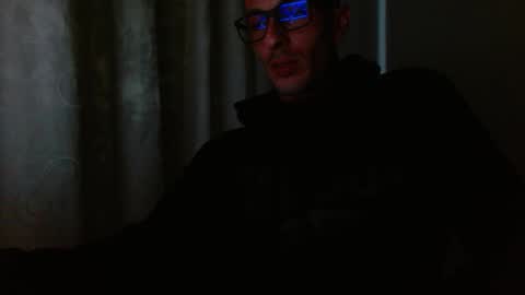 Snapshot of maskguy23 chatting on 10/01/25, 01:44 maskguy23 online show from 10/01/25, 01:44