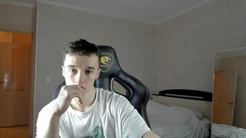 Snapshot of mason_warhol chatting on 03/01/25, 01:40 Mason online show from 03/01/25, 01:40