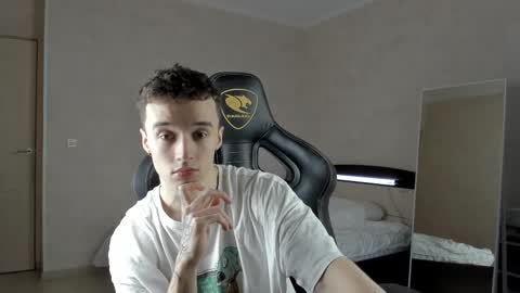 Snapshot of mason_warhol chatting on 03/02/25, 03:05 Mason online show from 03/02/25, 03:05