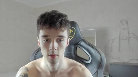 Snapshot of mason_warhol chatting on 10/16/25, 06:09 Mason online show from 10/16/25, 06:09