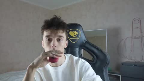 Snapshot of mason_warhol chatting on 10/17/25, 10:01 Mason online show from 10/17/25, 10:01