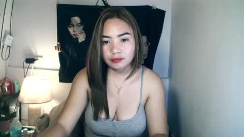 Snapshot of masquerade_girl4 chatting on 05/15/26, 02:13 masquerade girl4 online show from 05/15/26, 02:13