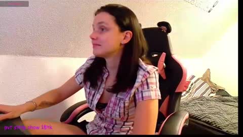 Snapshot of massageofyourlife chatting on 02/21/25, 08:05 Queeny Kathy Online at 2030 MEZ Sunday Wednesday online show from 02/21/25, 08:05