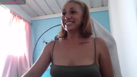 massiel ferreti online show from 09/22/25, 07:49