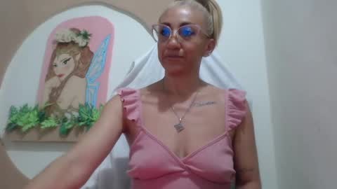 Snapshot of massielferretis chatting on 05/31/26, 11:50 massiel ferreti online show from 05/31/26, 11:50