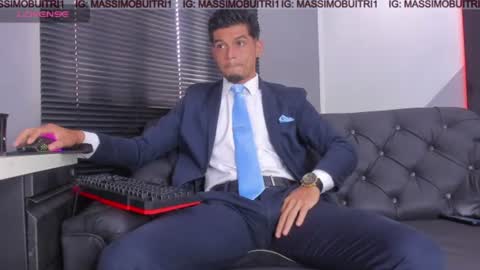 Snapshot of massimo_g chatting on 06/16/26, 12:19 I am Massimo online show from 06/16/26, 12:19