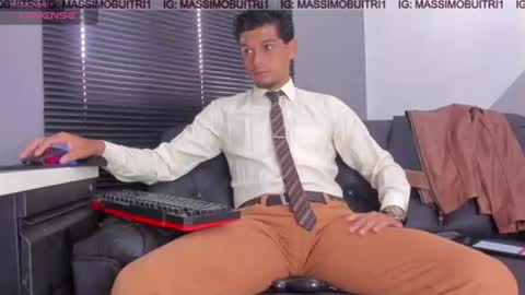 Snapshot of massimo_g chatting on 07/15/26, 01:38 I am Massimo online show from 07/15/26, 01:38