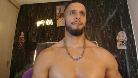 massimo_greco2 online show from 02/02/26, 09:46