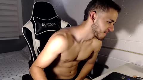 Snapshot of massimo_jiovano chatting on 12/22/24, 02:49 massimo online show from 12/22/24, 02:49