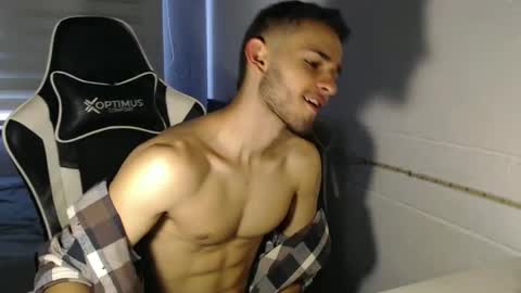 Snapshot of massimo_jiovano chatting on 02/12/25, 03:16 massimo online show from 02/12/25, 03:16