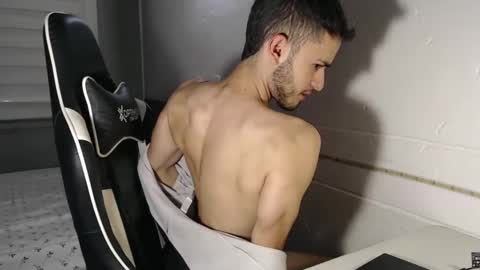 Snapshot of massimo_jiovano chatting on 02/27/25, 11:26 massimo online show from 02/27/25, 11:26