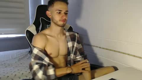 Snapshot of massimo_jiovano chatting on 03/02/25, 04:21 massimo online show from 03/02/25, 04:21