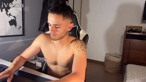 Snapshot of massimo_jiovano chatting on 09/20/25, 11:17 massimo online show from 09/20/25, 11:17