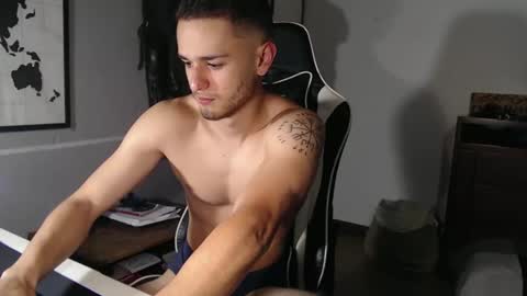 Snapshot of massimo_jiovano chatting on 10/03/25, 11:02 massimo online show from 10/03/25, 11:02