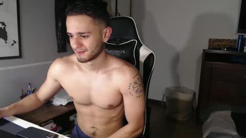 Snapshot of massimo_jiovano chatting on 10/10/25, 11:15 massimo online show from 10/10/25, 11:15