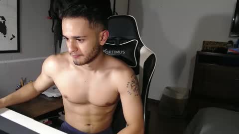 Snapshot of massimo_jiovano chatting on 10/24/25, 11:01 massimo online show from 10/24/25, 11:01