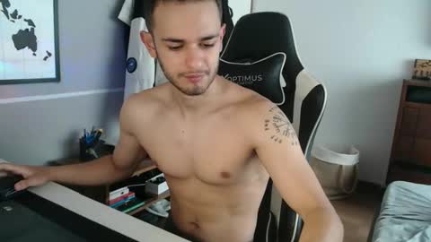 Snapshot of massimo_jiovano chatting on 10/31/25, 03:13 massimo online show from 10/31/25, 03:13