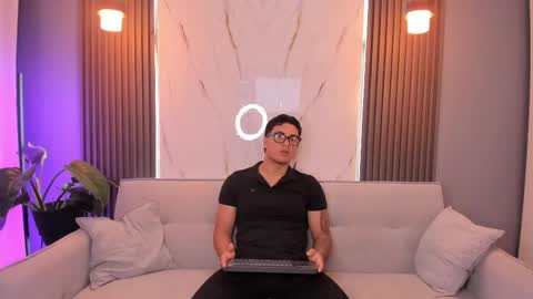 massimo_ross online show from 04/16/26, 10:16