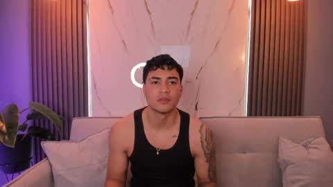 massimo_ross online show from 04/17/26, 10:51