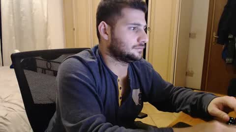 Snapshot of massu1994 chatting on 01/31/25, 12:50 Massu94 online show from 01/31/25, 12:50