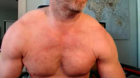 Snapshot of master8daddy69 chatting on 05/20/26, 08:26 master8daddy69 online show from 05/20/26, 08:26