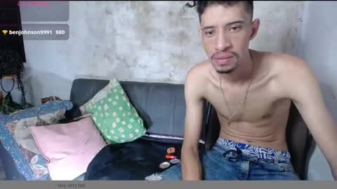 master and sumisse online show from 12/17/25, 01:44