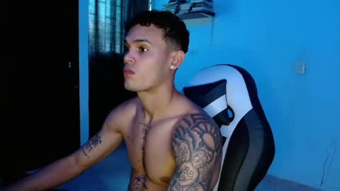 master_black777 online show from 04/15/26, 09:59