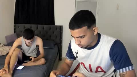 master_boy28 online show from 01/18/26, 11:41