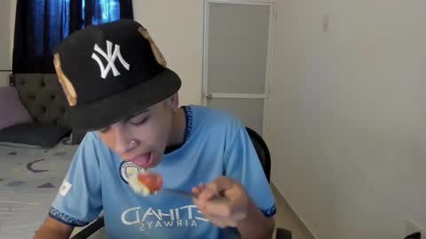 master_boy28 online show from 03/03/26, 07:42