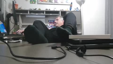 Snapshot of master_thorn chatting on 01/15/25, 02:27 Master Thorn online show from 01/15/25, 02:27